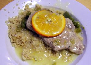 Pork chops in orange-pepper sauce