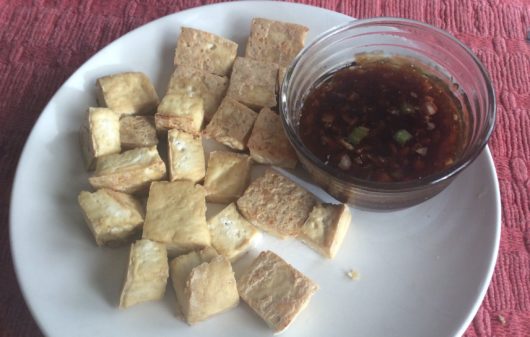 Crispy Tofu with Garlic Sauce
