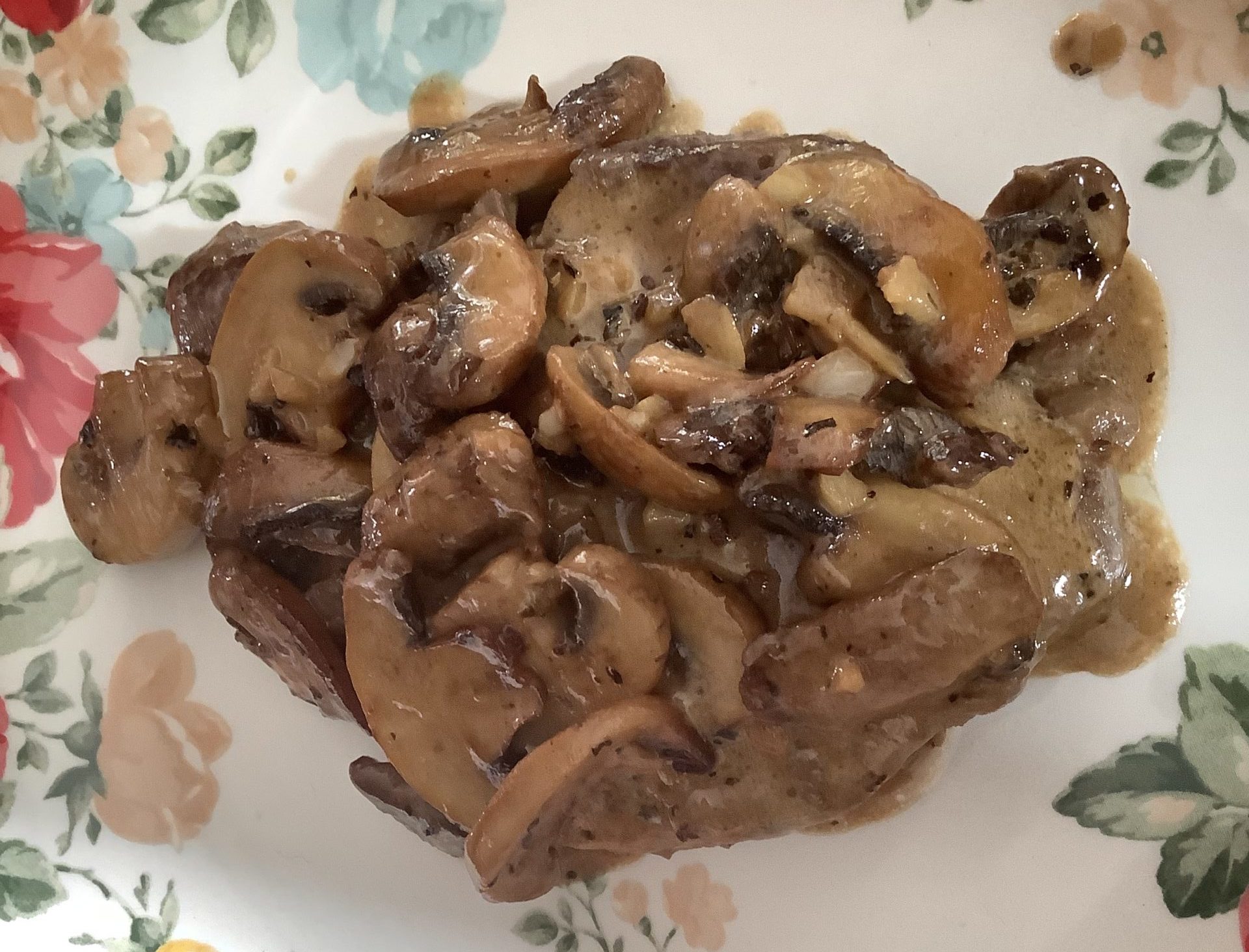 Steak de Burgo with Mushrooms 